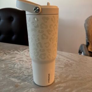 Hydrapeak White Leopard Print Tumbler - 32 oz